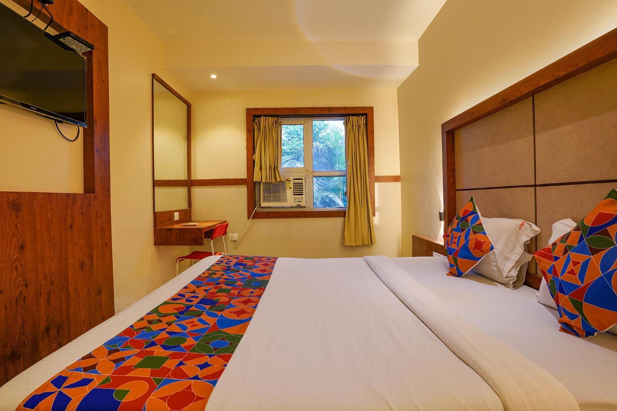 Fabexpress Super 7 Inn - Nr Rabale Station Navi Mumbai Exterior photo